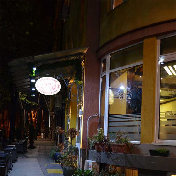 Fotografija cafe Taboo-a2